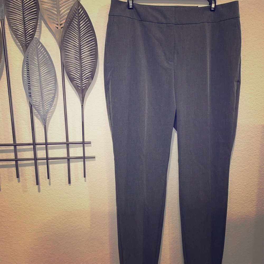 Curvy suit pants
